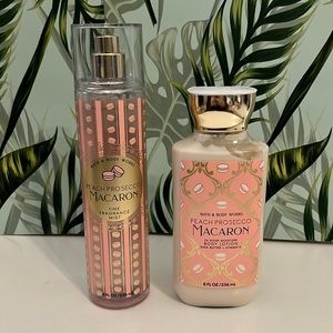 Bath and Body Works Peach Prosecco Macaron 2 piece Set